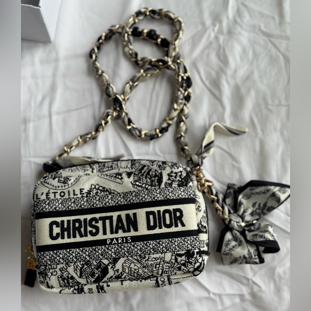 Dior Cosmetic canvas Bag authentic.